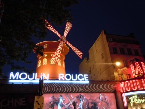 PARIS - Moulin Rouge © Sonia Jones