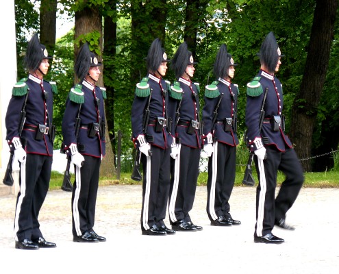 The Changing of the Guard in Oslo - Norway © Charlotte Routier